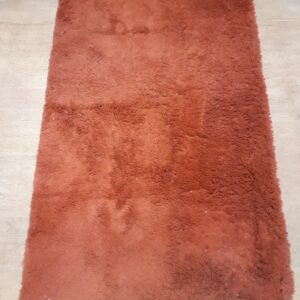 Red Furry Rug 153cm x 92cm